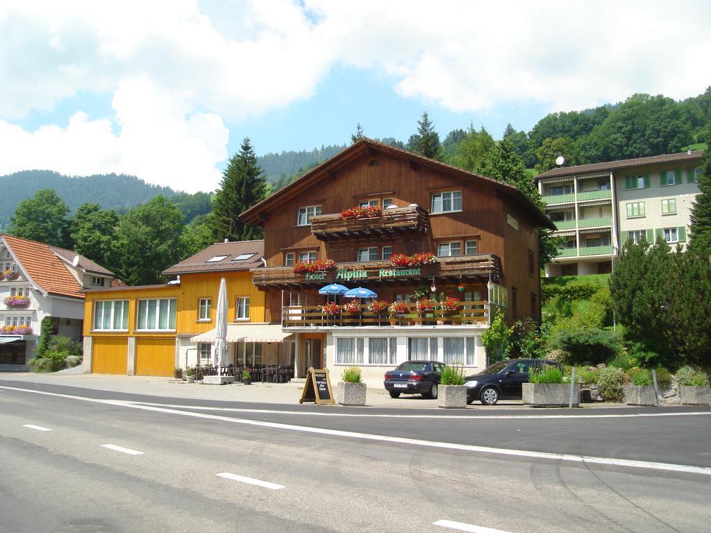 Hotel Alpina Unterwasser Екстериор снимка